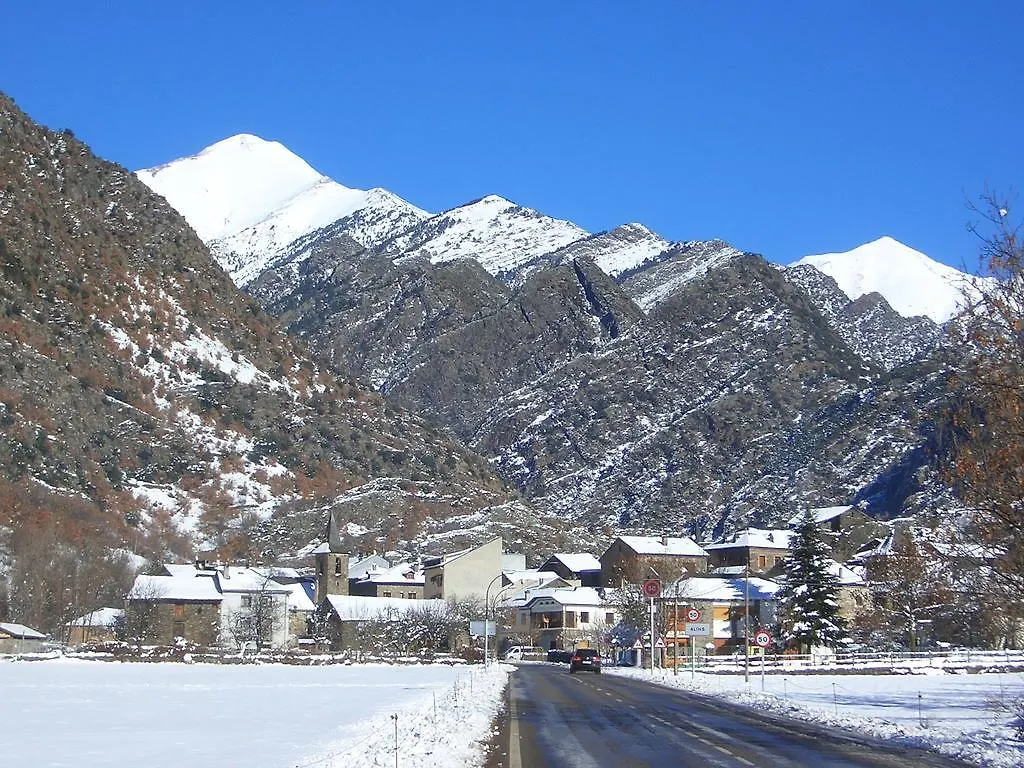 Apartaments Montaña Alins